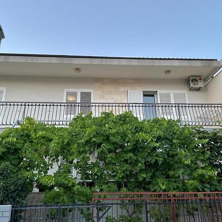 Fili Lägenhet Vodice Exteriör bild