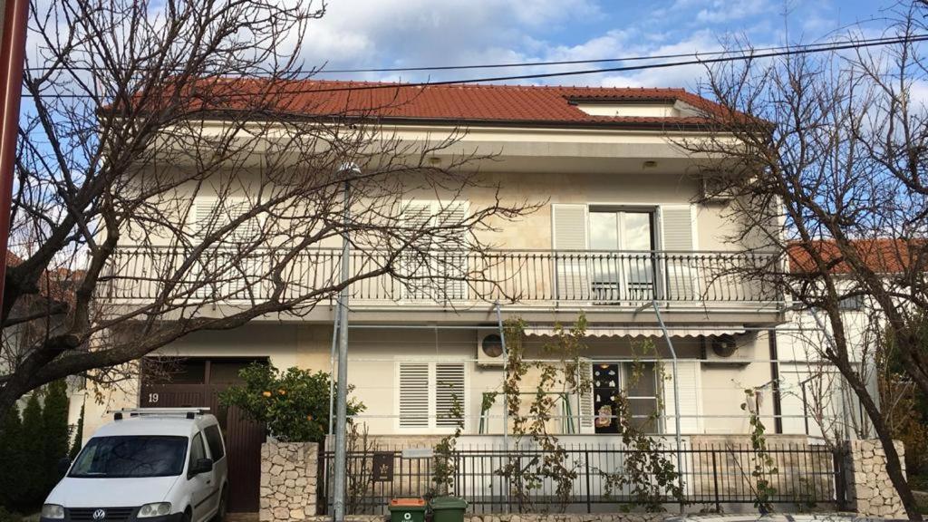 Fili Lägenhet Vodice Exteriör bild