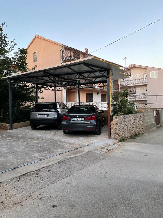 Fili Lägenhet Vodice Exteriör bild